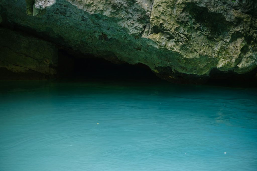 Batu Cermin Cave (Mirror Cave): Visiting Guide